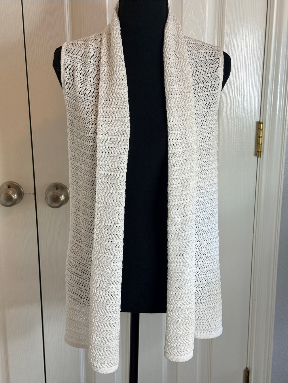 J.McLaughlin Open Knit Sleeveless Cardigan Vest White XS EUC